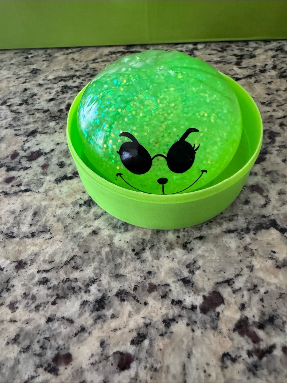 The Grinch Green Glitter Squishy Dumpling with Sunglasses Face & Case - Picture 6 of 9